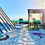 Villa Hidden Paradise Garden *