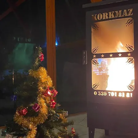 Hidden Paradise Garden Vilă