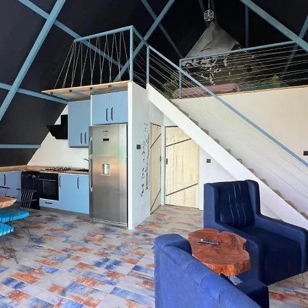 Hidden Paradise Garden Vilă *