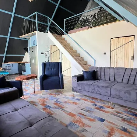 Vilă Hidden Paradise Garden *