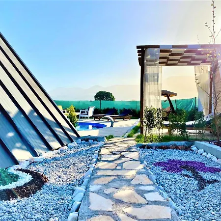 Willa Hidden Paradise Garden *