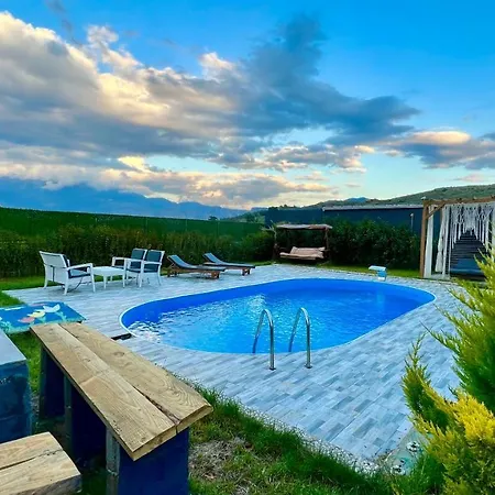 فيلة Hidden Paradise Garden